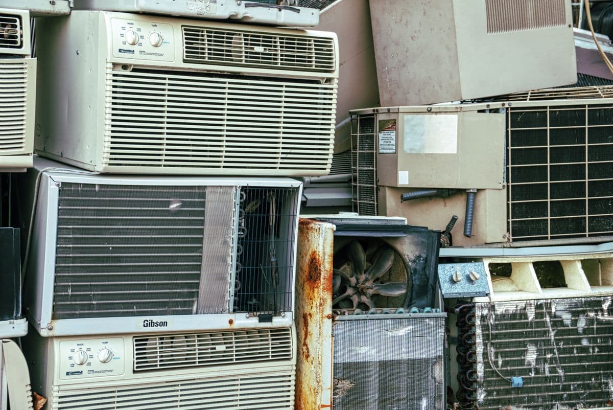 What Junk Removal Companies Take — The Full List (and What They Don't)